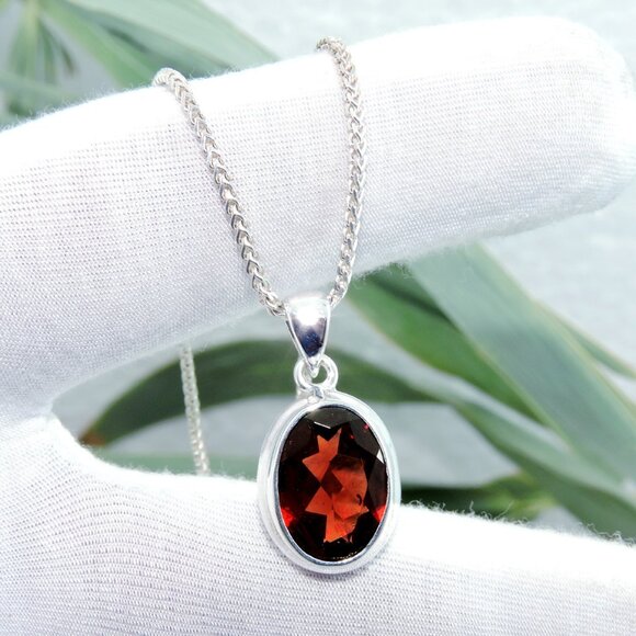 Garnet Gemstone 925 Sterling Silver Pendant Chain Necklace - Picture 1 of 7